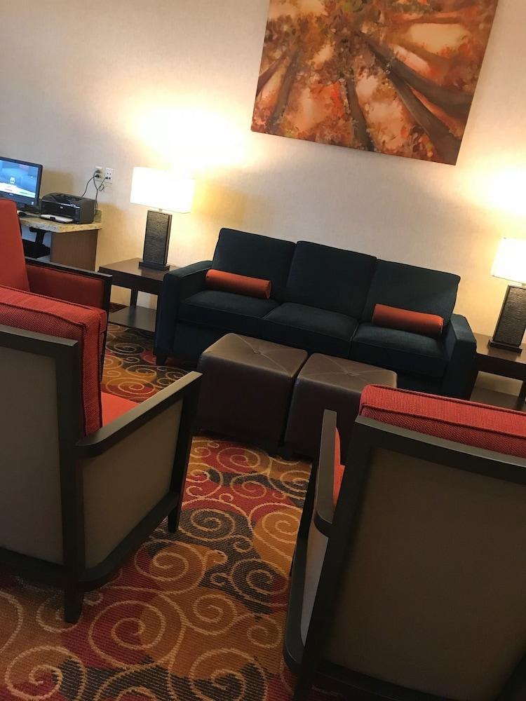 Comfort Suites Altoona Exteriér fotografie