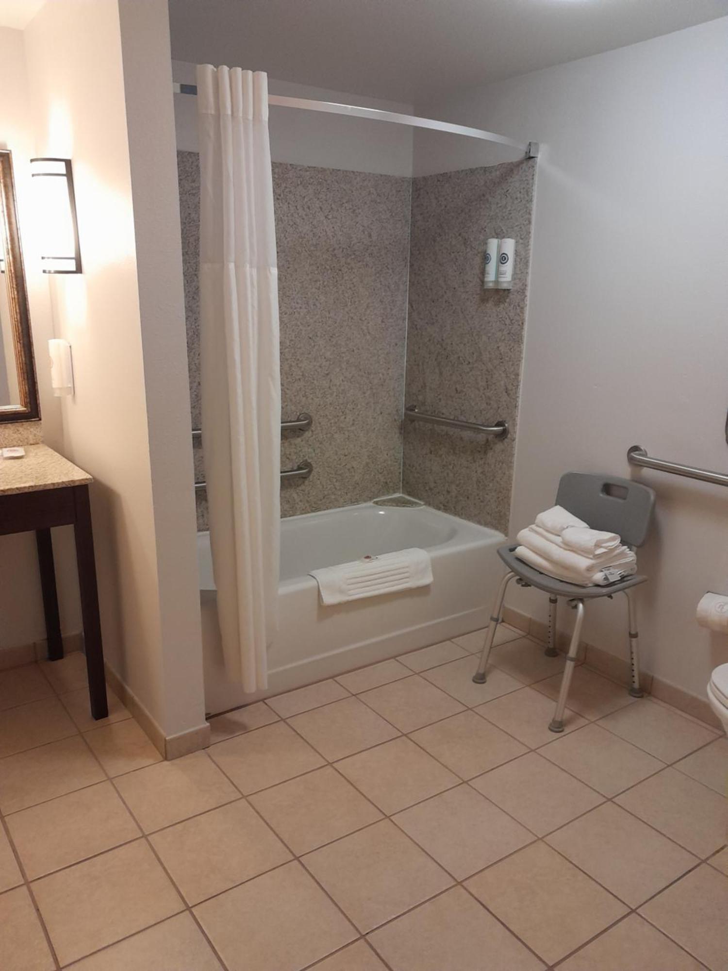 Comfort Suites Altoona Exteriér fotografie